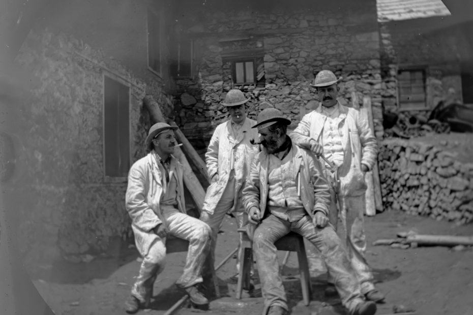 Americans, William Sachtleben and Thomas Allen about to go underground at the Lidjessy Mine in 1891