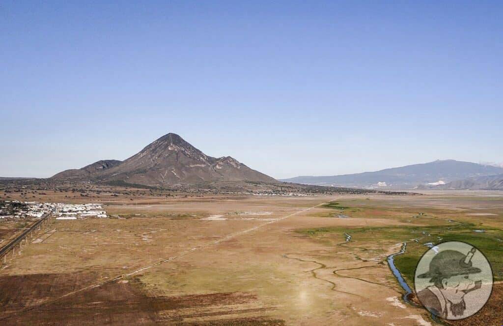 Cerro de Pizarro and the Badlands near Tepayahualco
