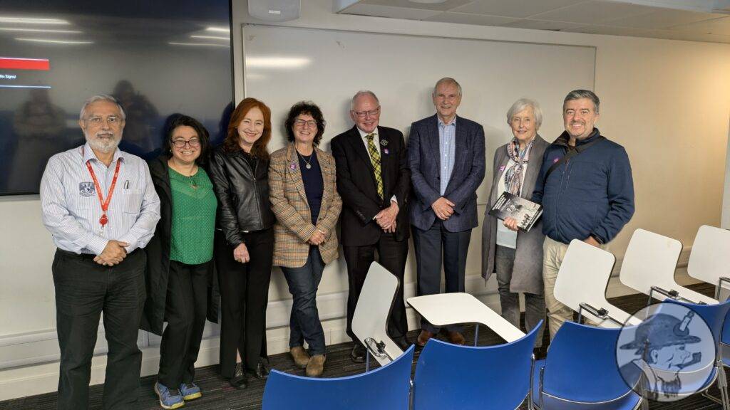 Dr Schwartz with members of the British Mexican Society, London